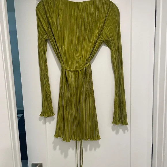 Hello Molly Besties Meet Mini Dress XS in Olive - Picture 6 of 12